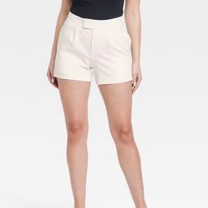 a new day Cream High-Rise Tailored Shorts